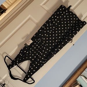 NWT Black Sleeveless Polka-dot Dress 👗